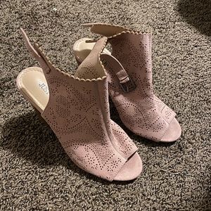 Just Fab pink heeled sandal